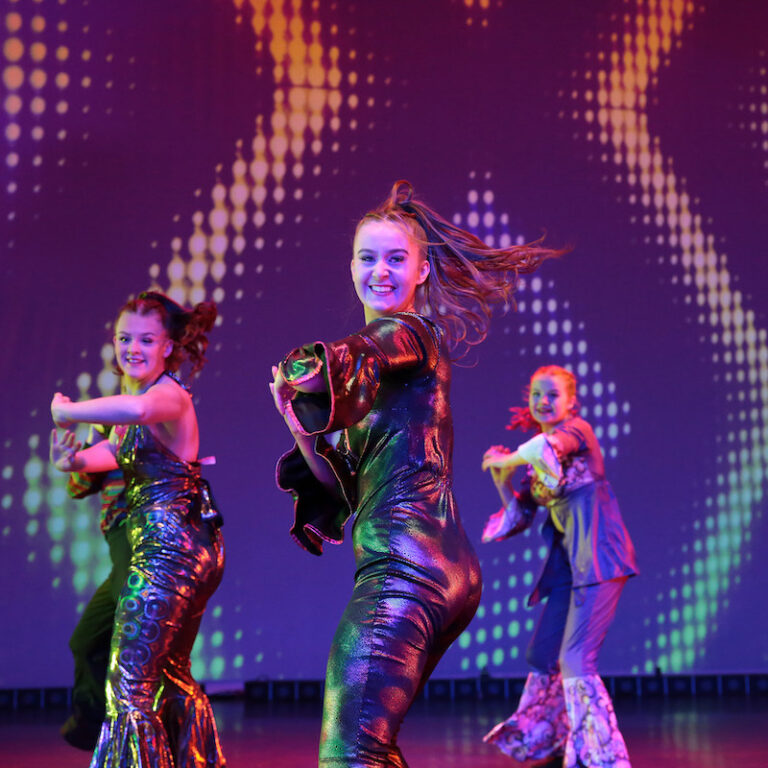West End Kids 2089